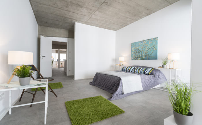 Schlafzimmer mit Nische für den Kleiderschrank