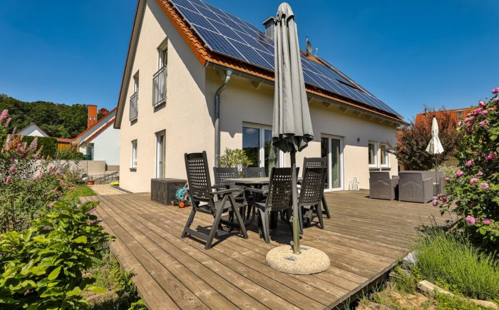163 große Terrassenflächen