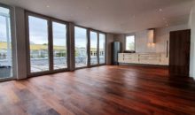 256 großzügiges, helles Wohn-Esszimmer