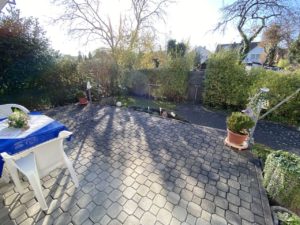 204-1 Terrasse und Garten