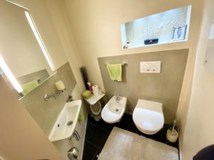407 Gäste WC mit Bidet